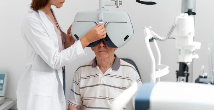 Ophalmology