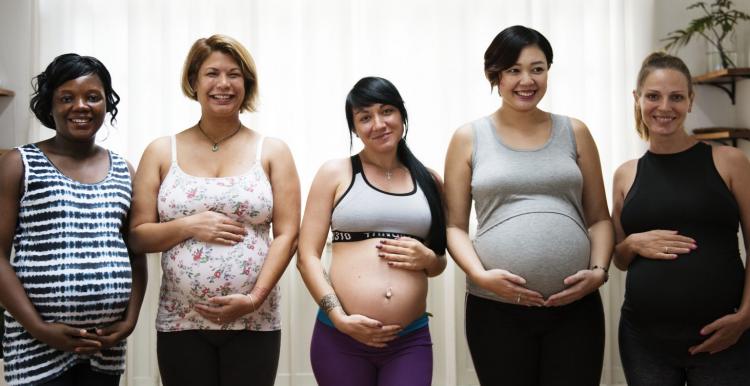 Five pregnant women 