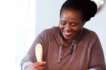 woman cooking 