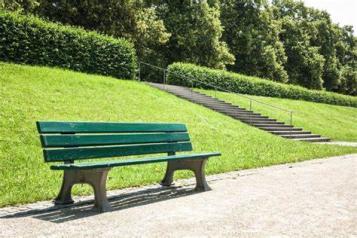 park bench 